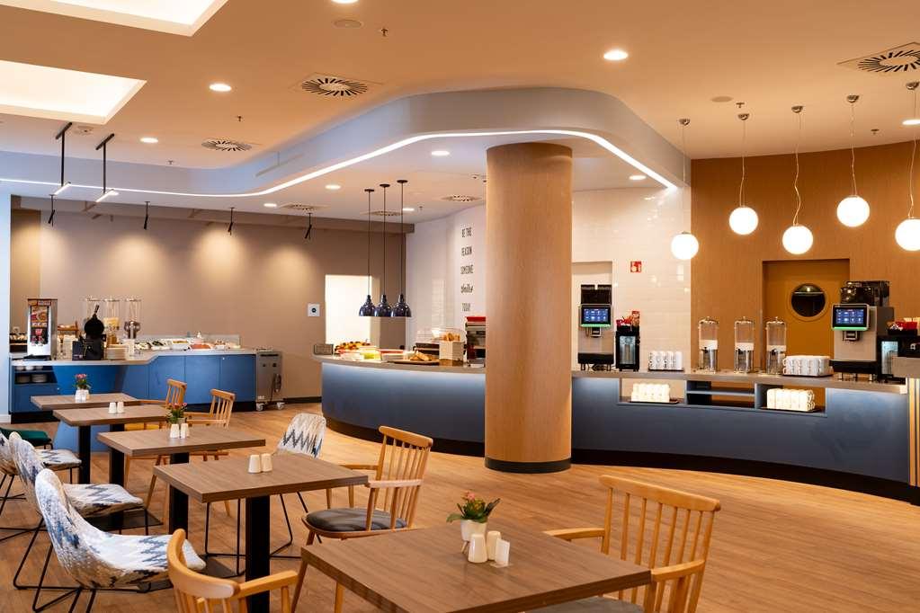 Hampton By Hilton Budapest City Centre レストラン 写真